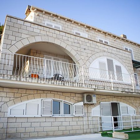 Apartment Dove With Sea View And Free Parking دوبروفينك المظهر الخارجي الصورة